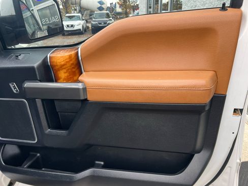 Used 2016 Ford F150 Limited w/ Trailer Tow Package image 17