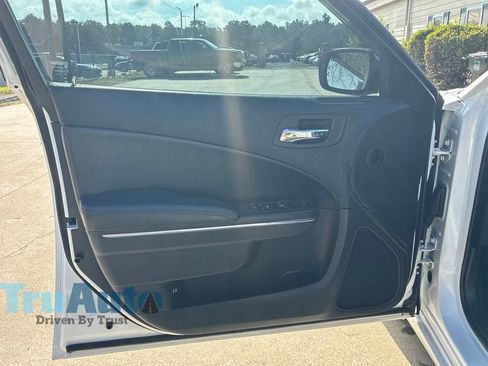 Used 2014 Dodge Charger SE w/ Sport Appearance Group RWD image 20