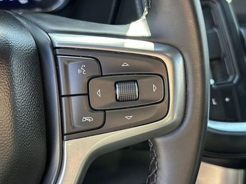 Used 2024 Chevrolet Suburban LT image 36