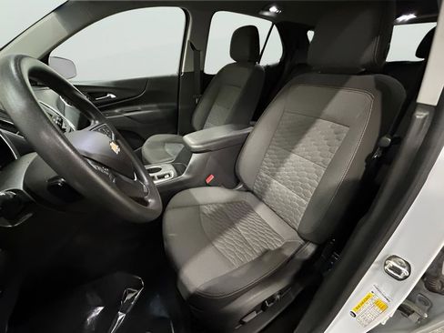 Used 2020 Chevrolet Equinox LT image 14