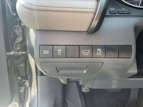 Used 2021 Toyota Camry LE image 21