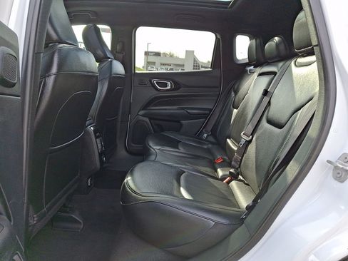 Used 2022 Jeep Compass High Altitude AWD/4WD image 10