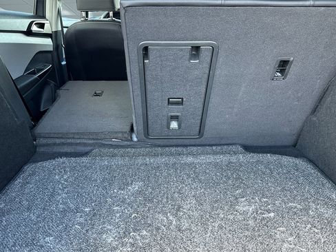 Used 2022 Volkswagen Taos SEL image 33