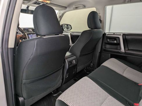 Used 2015 Toyota 4Runner SR5 AWD/4WD image 17