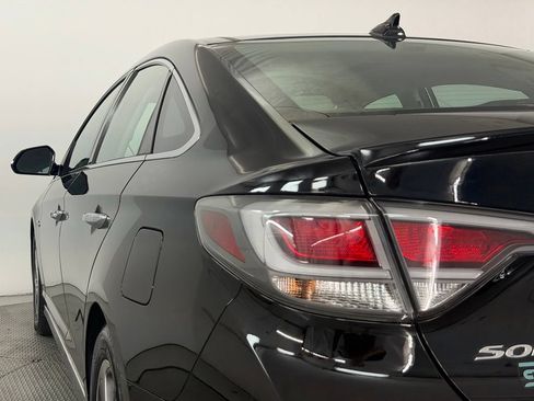Used 2016 Hyundai Sonata Limited w/ Option Group 02 FWD image 64