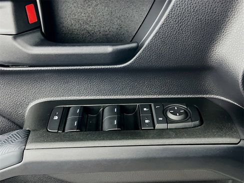 Certified 2025 Toyota 4Runner SR5 image 18