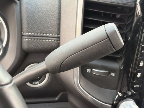 Used 2023 RAM 2500 Laramie AWD/4WD image 31