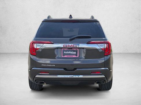 Used 2020 GMC Acadia Denali w/ Technology Package FWD image 7