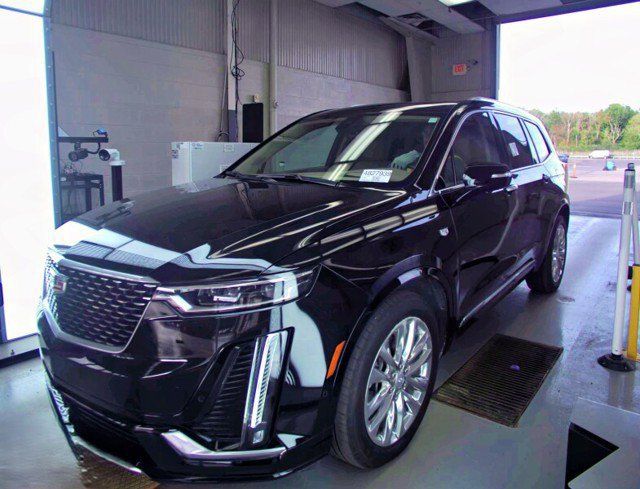 Used 2025 Cadillac XT6 Premium Luxury w/ Platinum Package AWD/4WD image 1