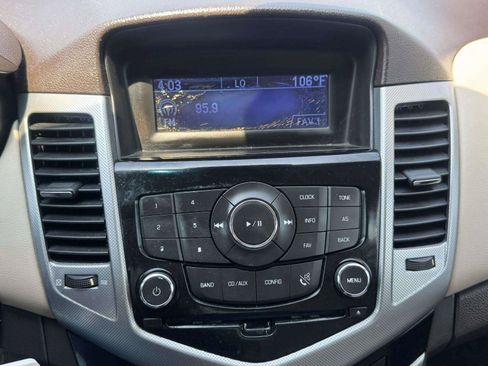 Used 2011 Chevrolet Cruze LTZ FWD image 30