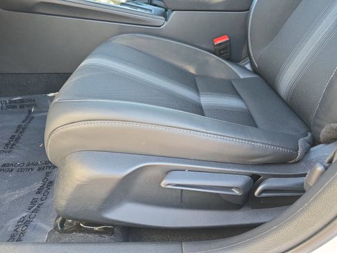 Used 2025 Honda Civic Sport image 26