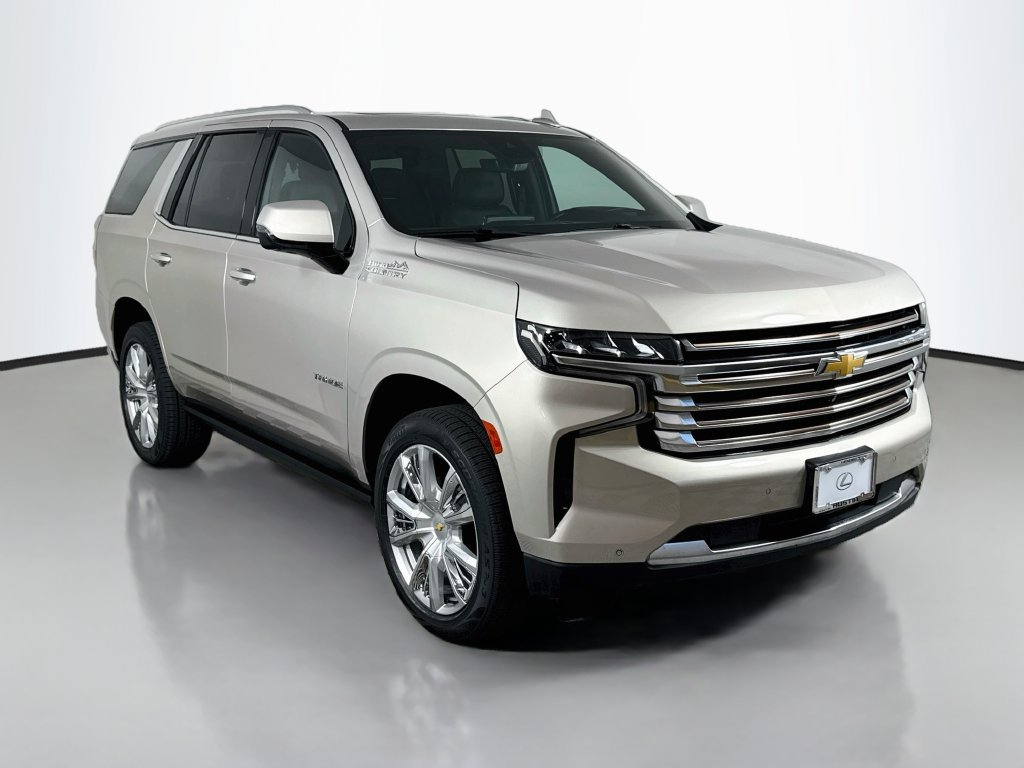 Used 2024 Chevrolet Tahoe High Country AWD/4WD image 3