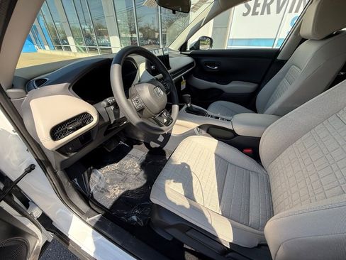 New 2026 Honda HR-V LX image 11