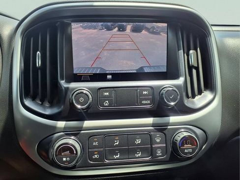 Used 2022 Chevrolet Colorado ZR2 AWD/4WD image 37