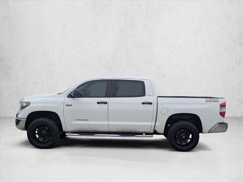 Used 2018 Toyota Tundra SR5 image 8