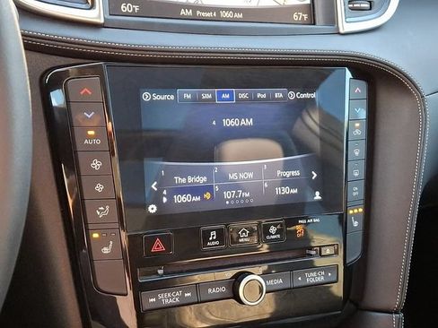 Used 2019 INFINITI QX50 Essential w/ Premium Heat Package AWD/4WD image 18