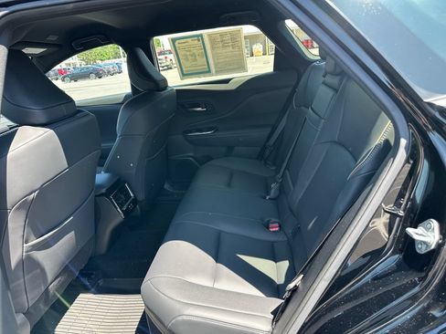 Used 2025 Toyota Crown Signia AWD/4WD image 17