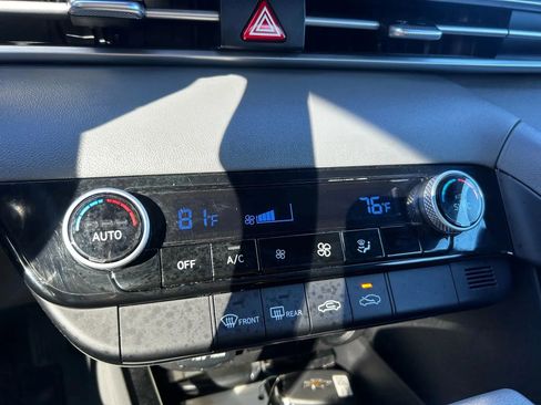 Used 2023 Hyundai Elantra SEL FWD image 22