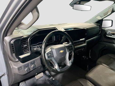 Used 2023 Chevrolet Silverado 1500 LT w/ Protection Package AWD/4WD image 7