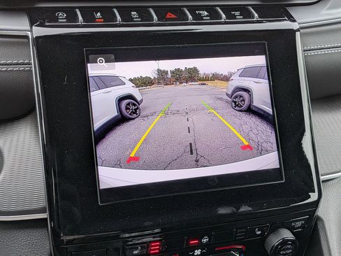New 2025 Jeep Grand Cherokee Altitude image 22