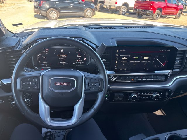Used 2026 GMC Sierra 1500 SLT AWD/4WD image 10