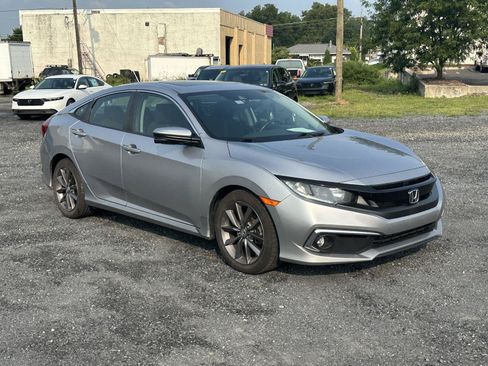 Used 2020 Honda Civic EX image 2