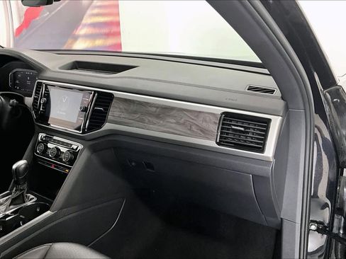 Used 2023 Volkswagen Atlas Cross Sport SE w/ Panoramic Sunroof Package AWD/4WD image 20