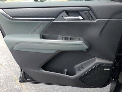 New 2026 GMC Acadia AT4 image 18