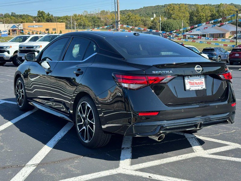 Used 2024 Nissan Sentra SR w/ SR Premium Package FWD image 6