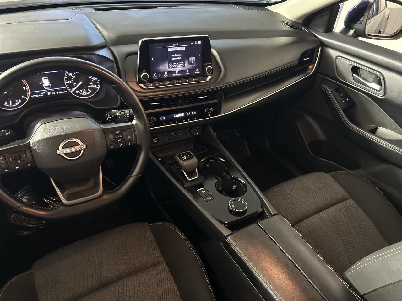 Used 2025 Nissan Rogue SV AWD/4WD image 23