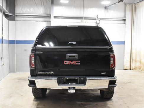 Used 2018 GMC Sierra 1500 SLT AWD/4WD image 26