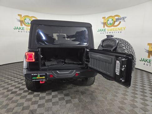 Certified 2023 Jeep Wrangler Rubicon w/ Cold Weather Group image 34