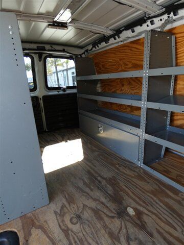 Used 2015 Chevrolet Express 2500 RWD image 42