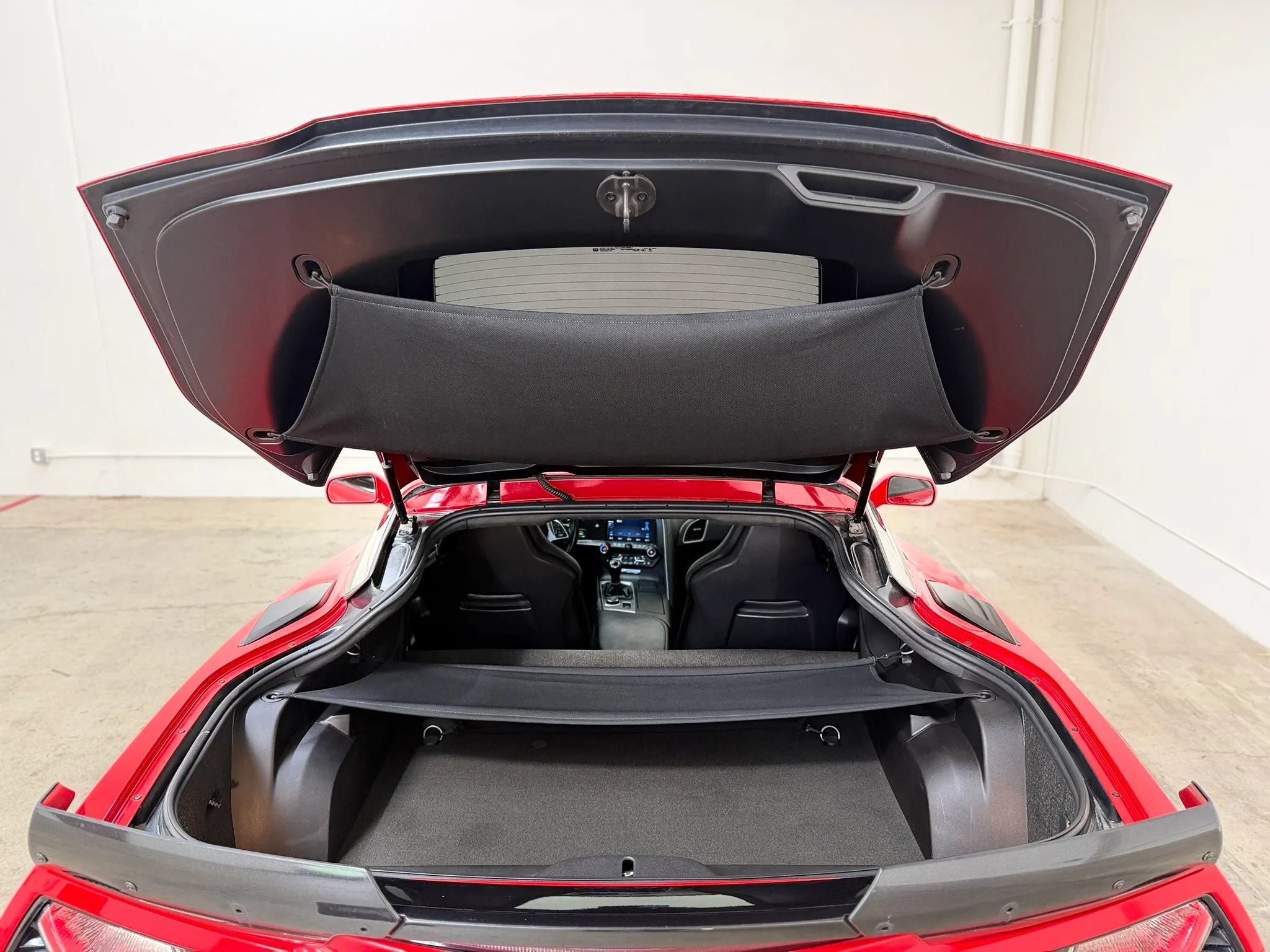 Used 2015 Chevrolet Corvette Z06 w/ 3LZ Preferred Equipment Group RWD image 29