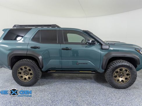 Used 2025 Toyota 4Runner Trailhunter image 8