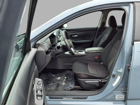 Used 2025 Nissan Sentra SV w/ All-Weather Package FWD image 20