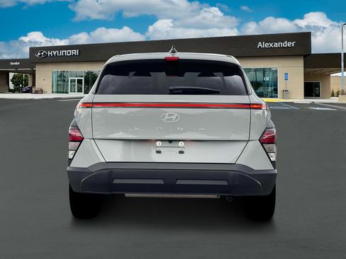 New 2026 Hyundai Kona SE FWD image 6