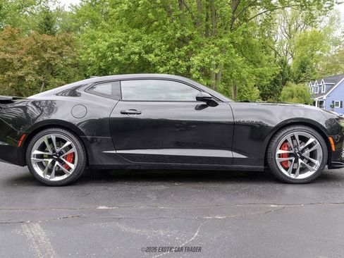 Used 2024 Chevrolet Camaro SS RWD image 9