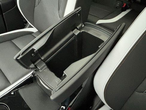 New 2025 Buick Envision Sport Touring image 32