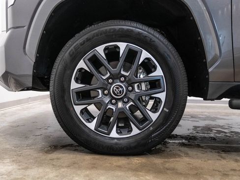 Certified 2022 Toyota Tundra Limited w/ Power Package AWD/4WD image 11