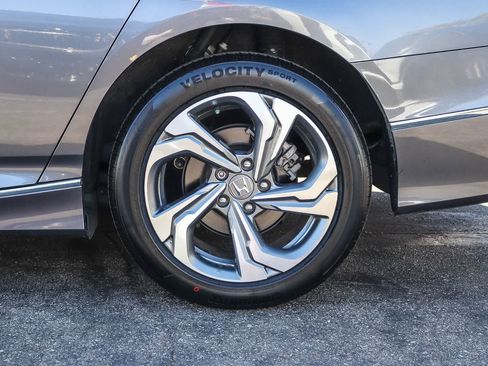 Used 2020 Honda Accord EX image 10