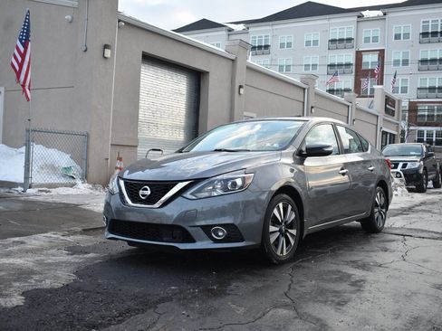 Used 2019 Nissan Sentra SL image 3