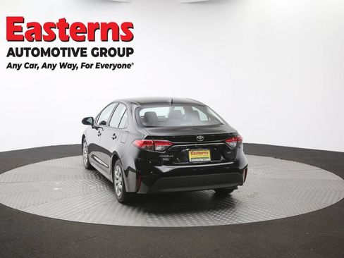 Used 2025 Toyota Corolla LE FWD image 37
