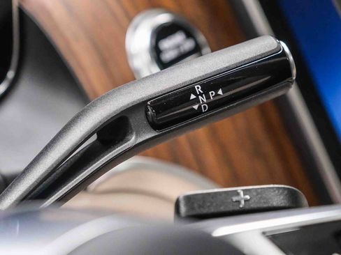 Used 2024 Mercedes-Benz GLC 300 4MATIC image 25