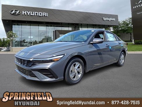 New 2026 Hyundai Elantra SE FWD image 1