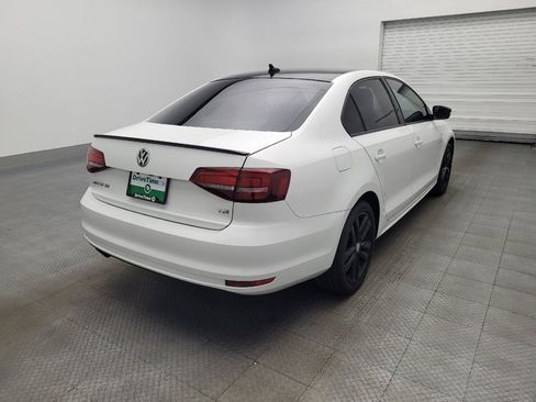 Used 2018 Volkswagen Jetta Sport image 9