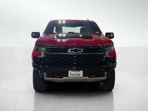 Used 2023 Chevrolet Silverado 1500 ZR2 w/ Technology Package AWD/4WD image 2