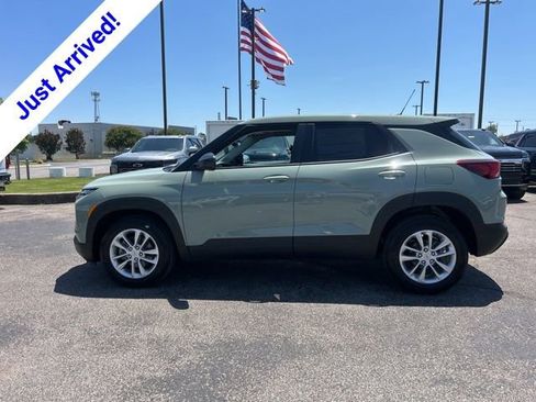 New 2026 Chevrolet TrailBlazer LS w/ LS Convenience Package FWD image 5