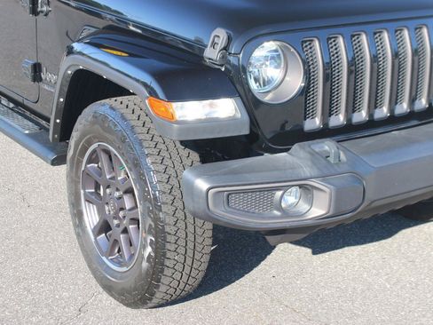Used 2021 Jeep Wrangler Unlimited Sport AWD/4WD image 9