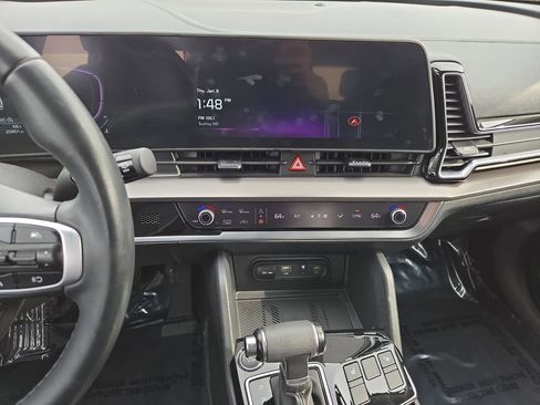 Certified 2023 Kia Sportage EX image 25